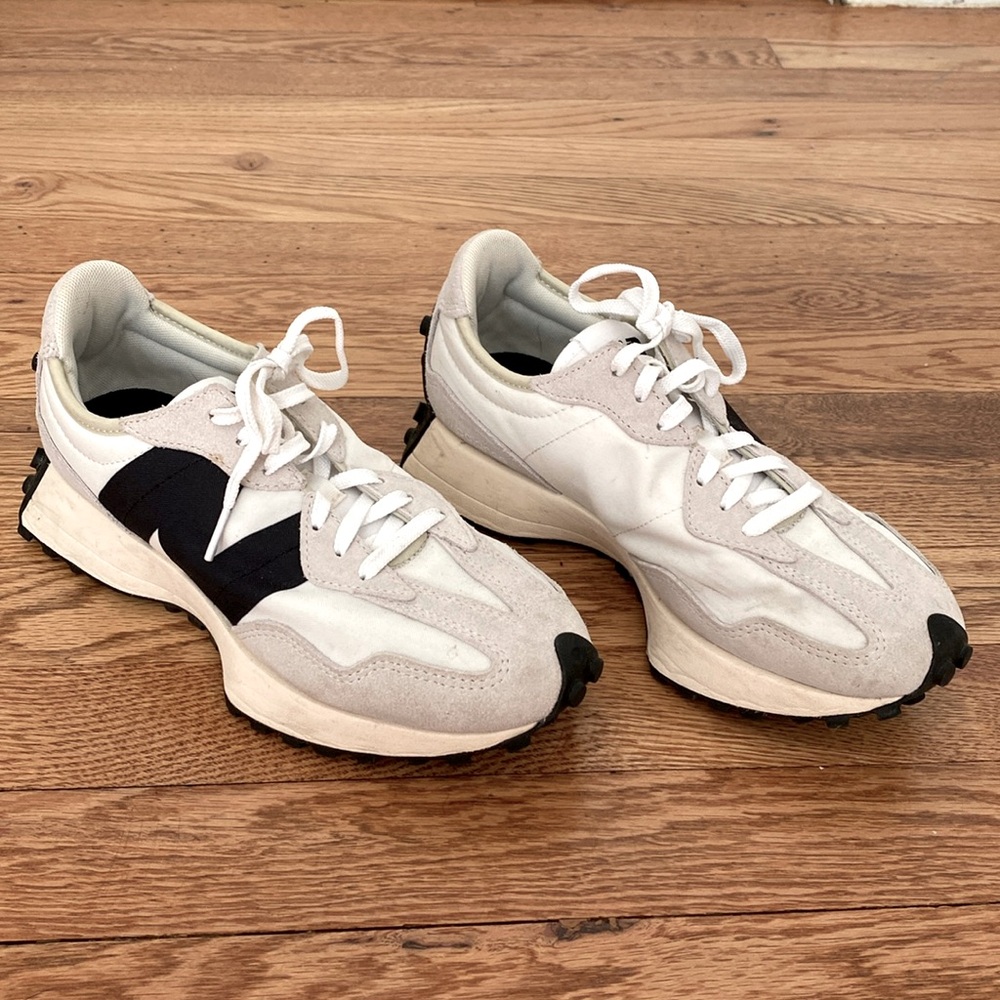 New Balance 327 Sneaker